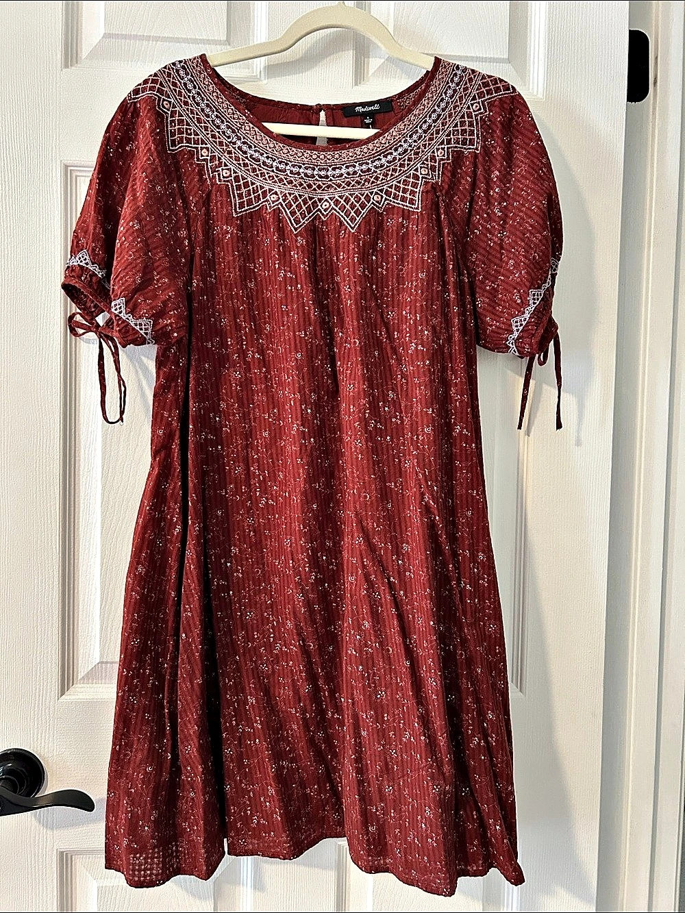 Madewell Embroidered Babydoll Mini Dress Burgundy Blue & White floral Small NWT